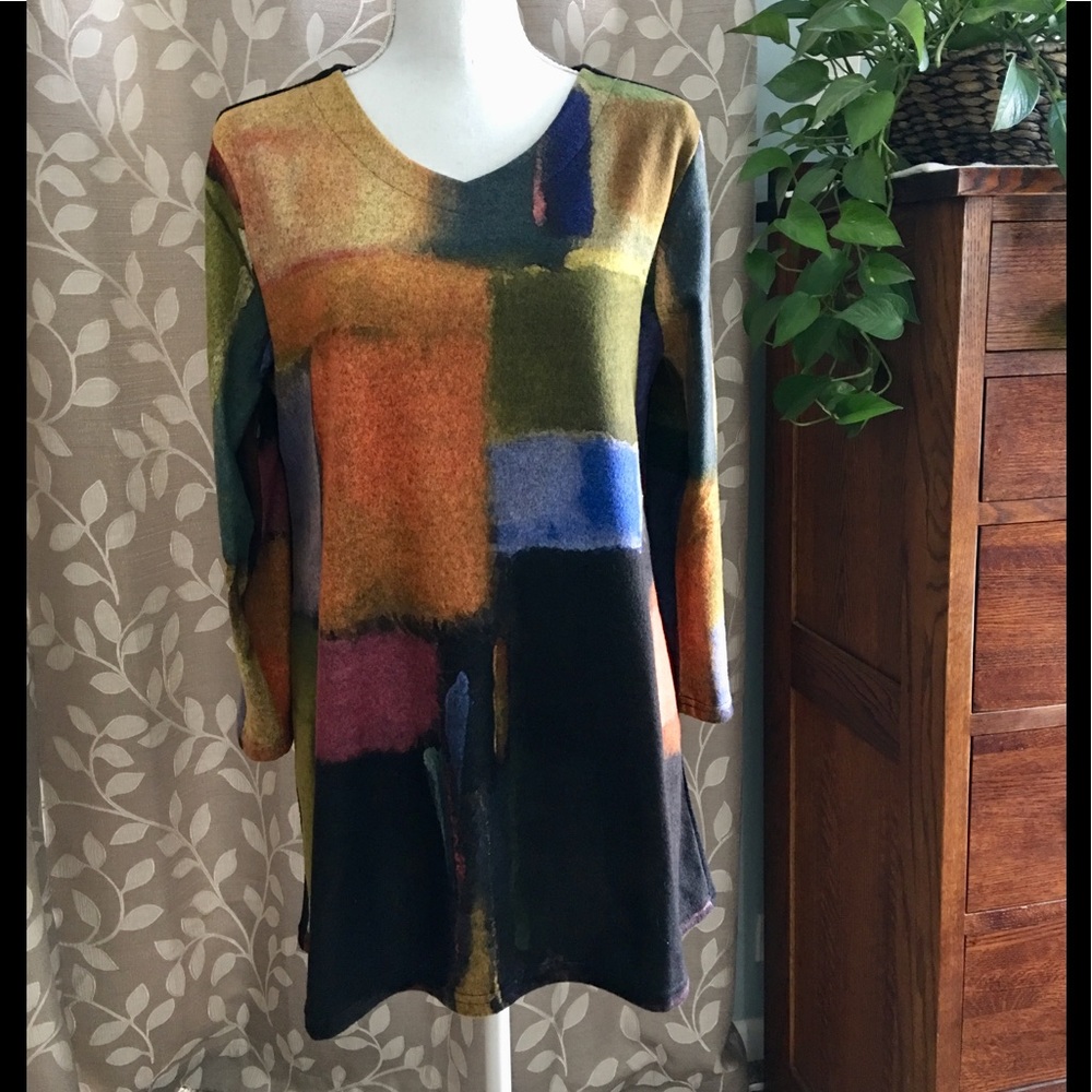 Trisha Tyler top size L